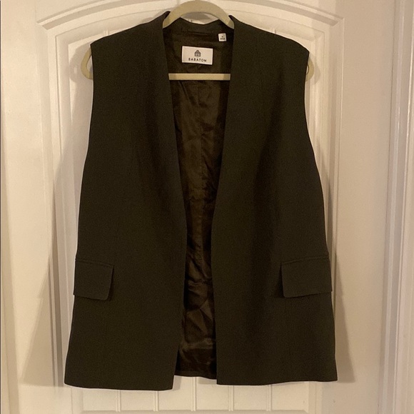 Babaton Expert Vest Olive Green Sleeveless Jacket - Picture 2 of 6